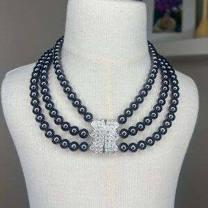 Vintage ELIZABETH TAYLOR for Avon Faux Black Pearl Necklace "Midnight Romance”